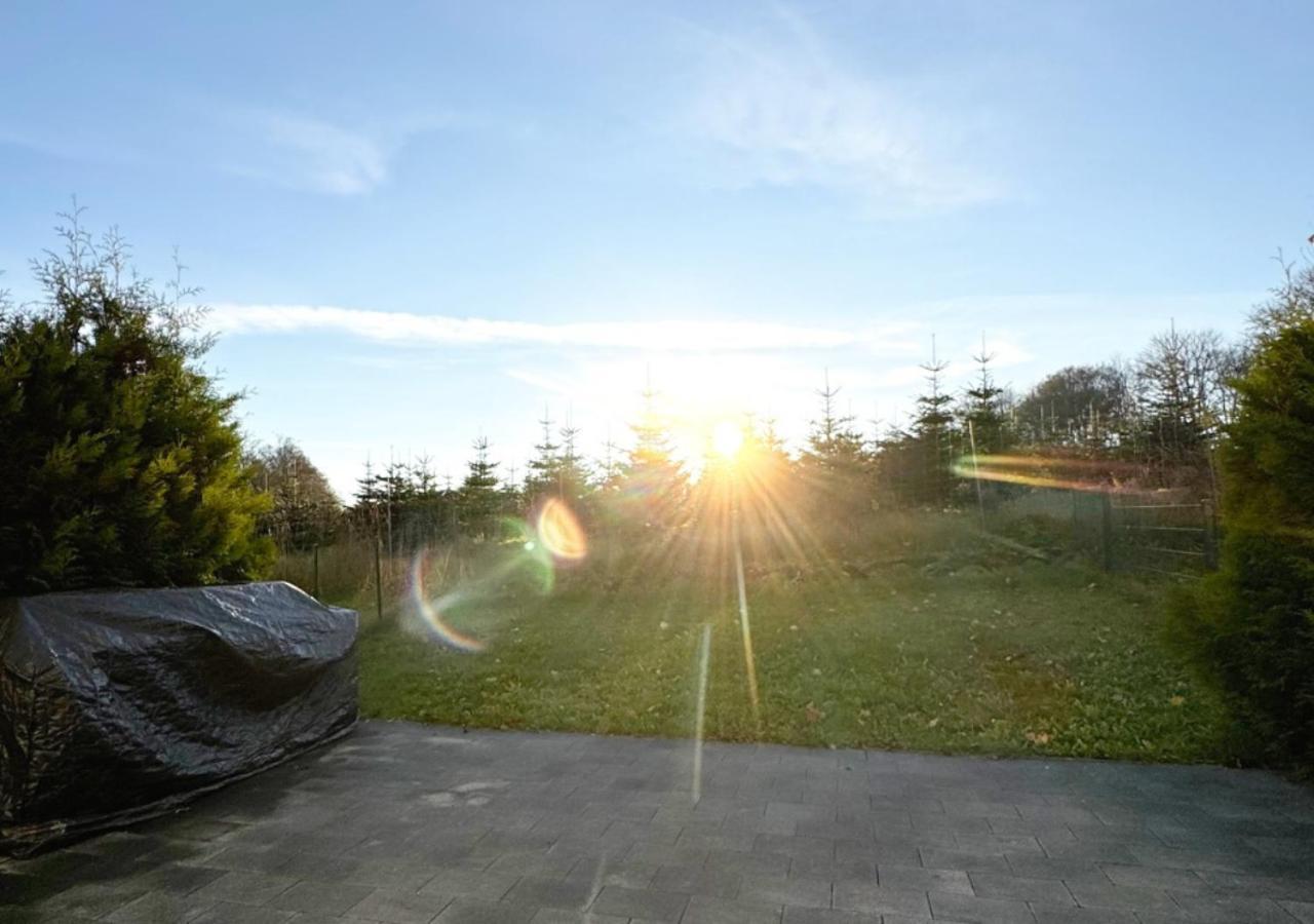Greenhouse Living Apartment Nivis Mit Garten - 4 Minuten Nach Winterberg - Wandern, Mountainbike Fahren - Natur Geniessen Медебах Екстериор снимка